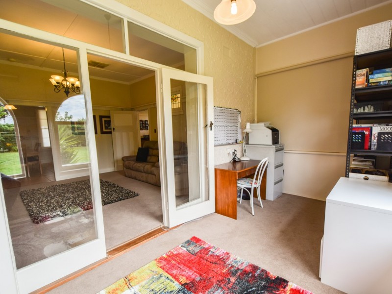 23 Elizabeth Street, Young NSW 2594
