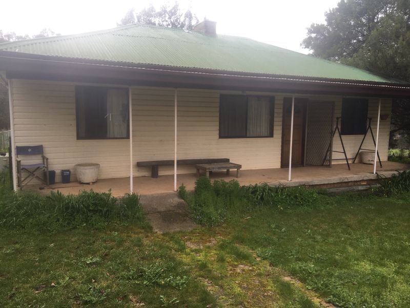 12 Wycombe Street, Young NSW 2594