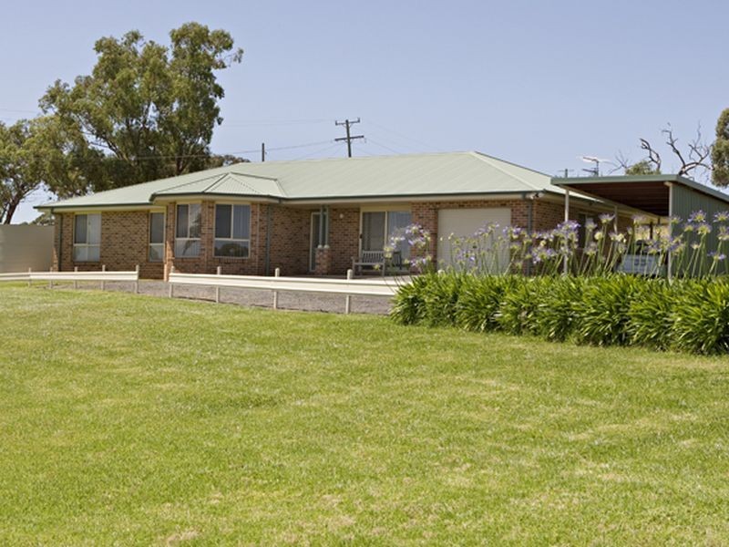 45 Majors Road, Young NSW 2594