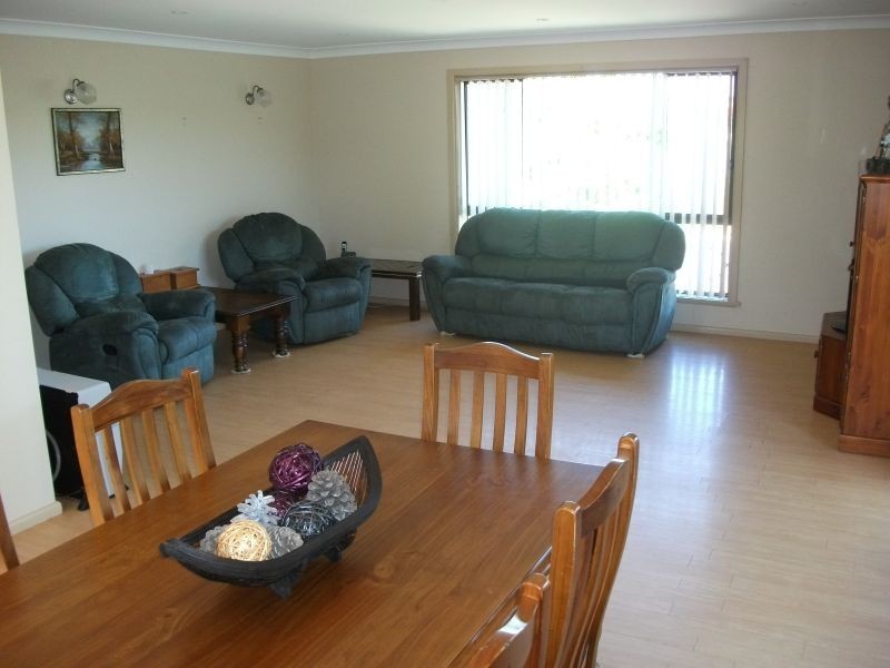 56 Templemore Street, Young NSW 2594