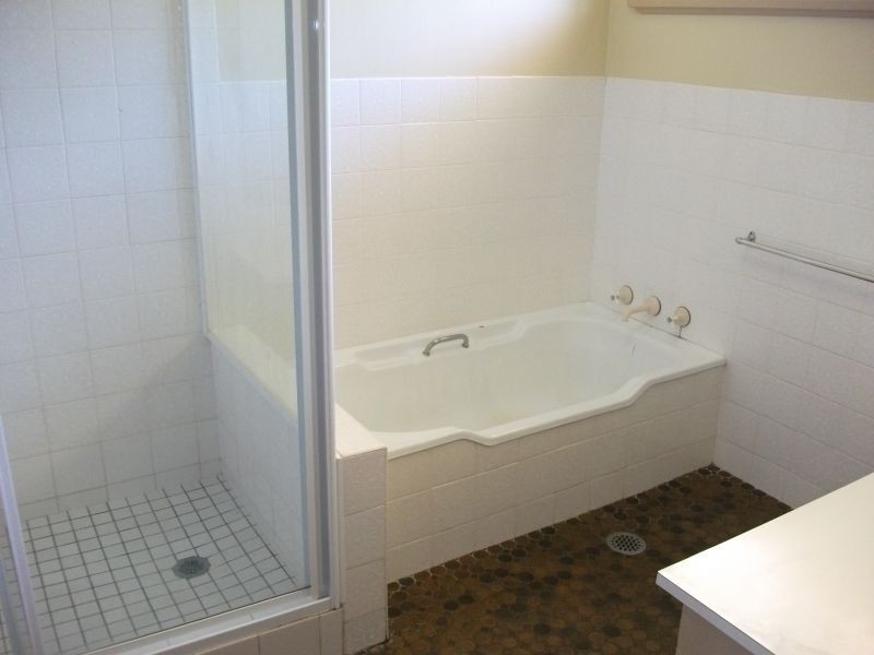 56 Templemore Street, Young NSW 2594