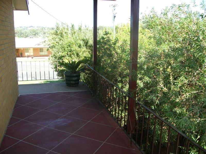 56 Templemore Street, Young NSW 2594