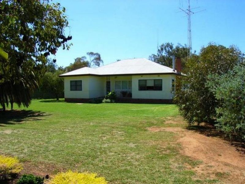 Fairlight 110 Barries Lane Thuddungra, Young NSW 2594