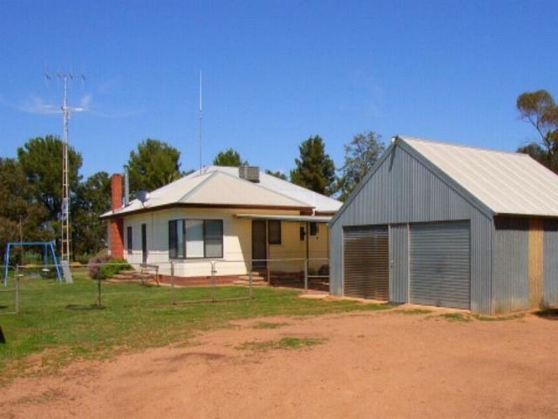 Fairlight 110 Barries Lane Thuddungra, Young NSW 2594
