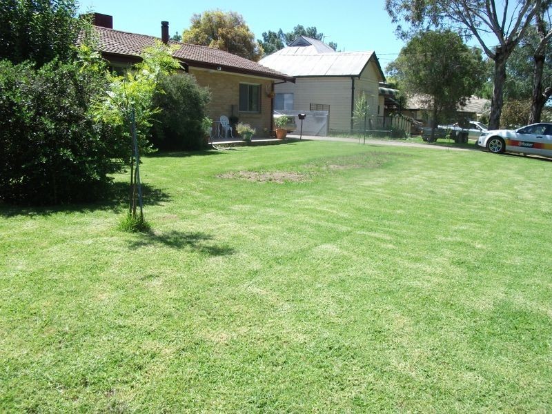 7 Willawong Street, Young NSW 2594