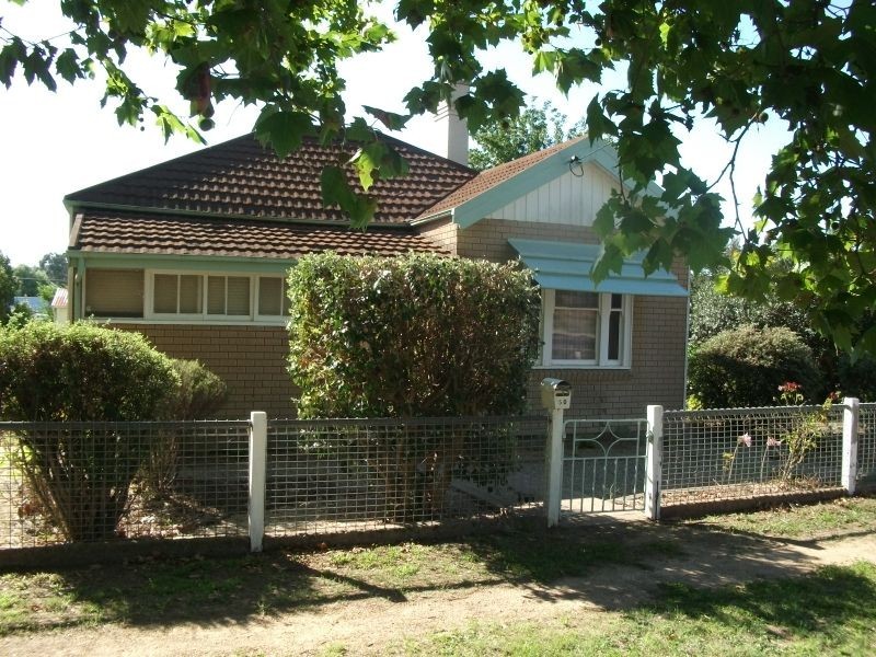 50 Wombat Street, Young NSW 2594