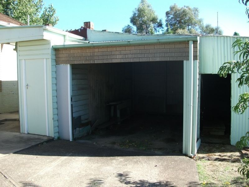 50 Wombat Street, Young NSW 2594