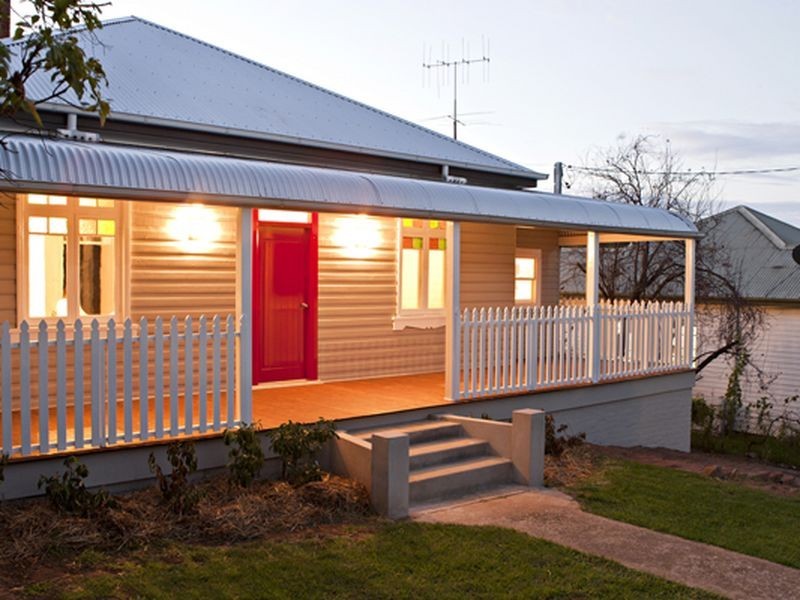 57 Caple Street, Young NSW 2594