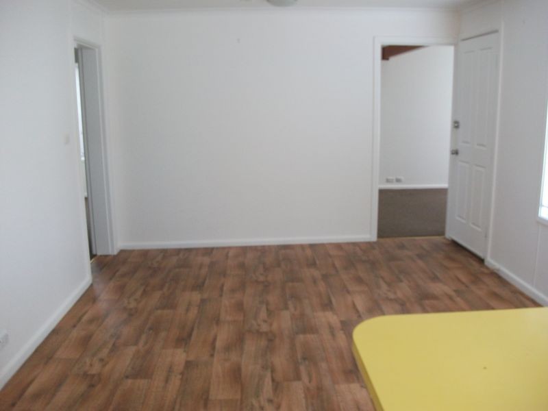 7 Russell Street, Young NSW 2594