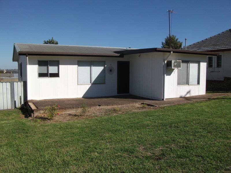 7 Russell Street, Young NSW 2594
