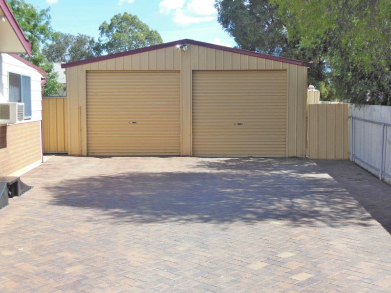 7 Willawong Street, Young NSW 2594