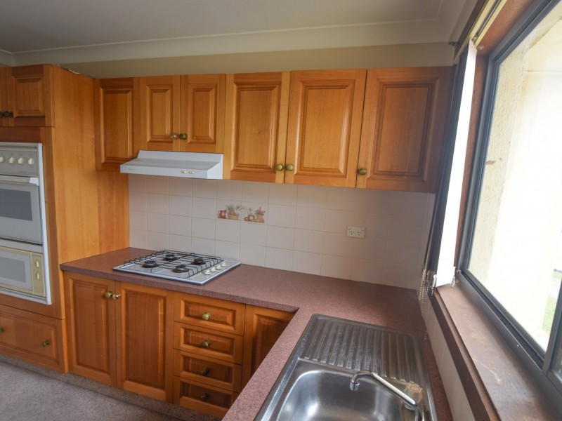 Unit 5 – 4 Old Barracks Lane, Young NSW 2594
