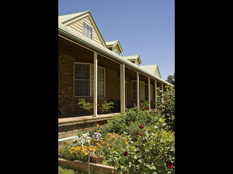 28 Pestell’S Lane, Young NSW 2594