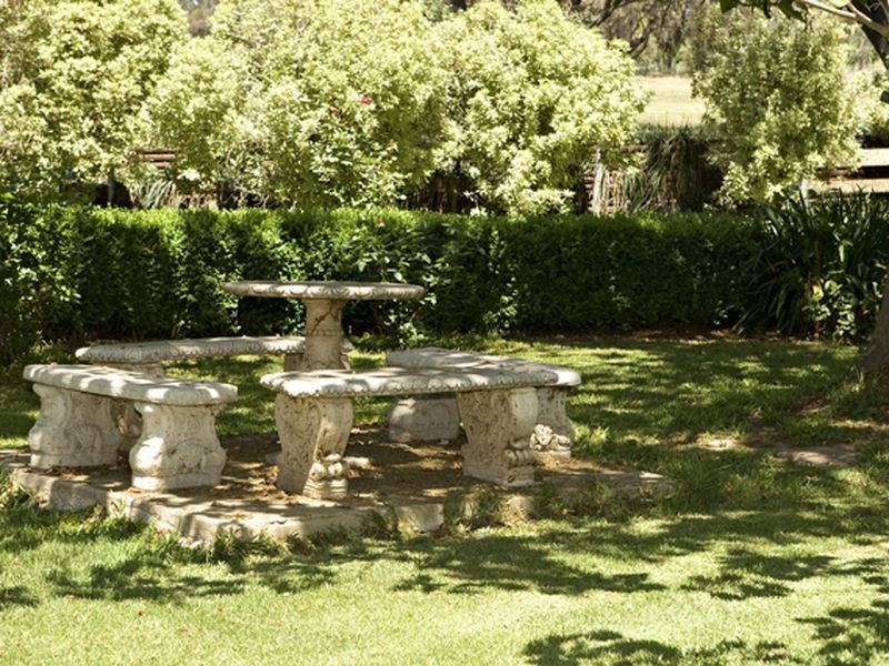 28 Pestell’S Lane, Young NSW 2594