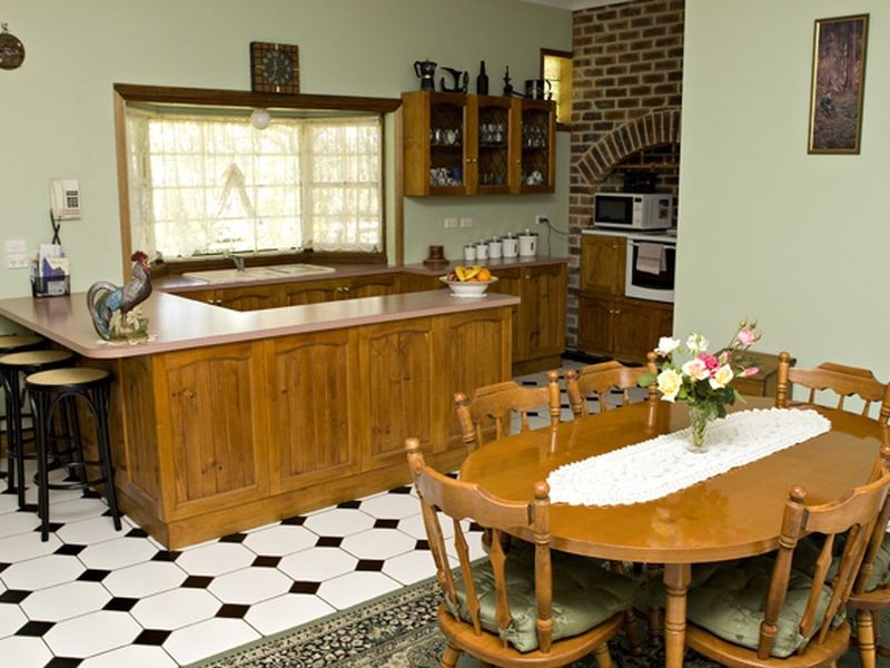 28 Pestell’S Lane, Young NSW 2594