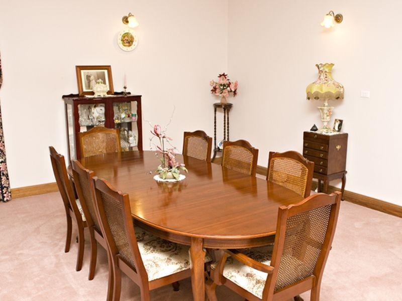 28 Pestell’S Lane, Young NSW 2594