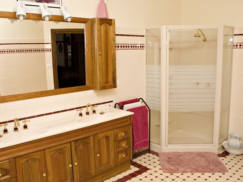 28 Pestell’S Lane, Young NSW 2594