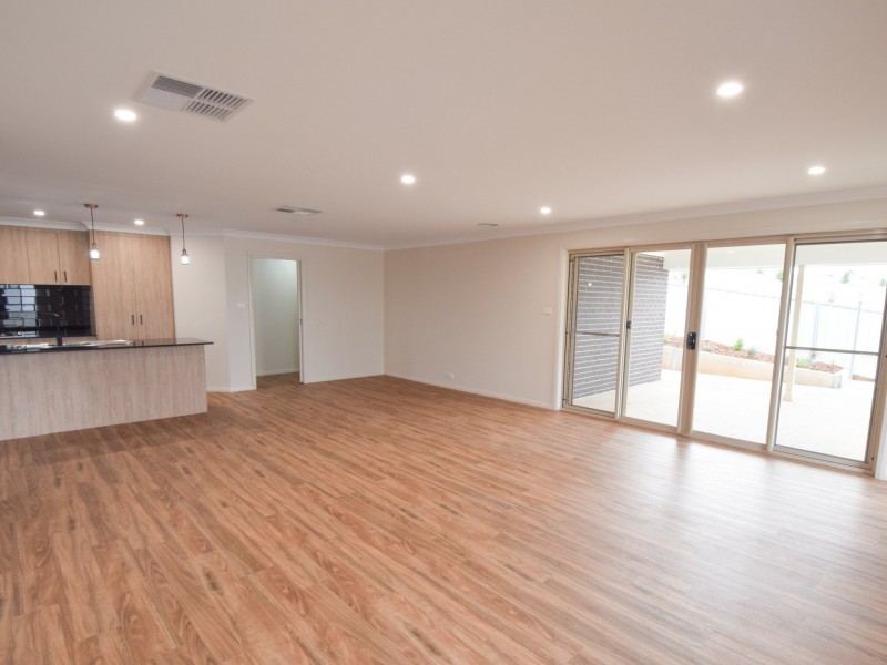 19B Jordan Place, Young NSW 2594
