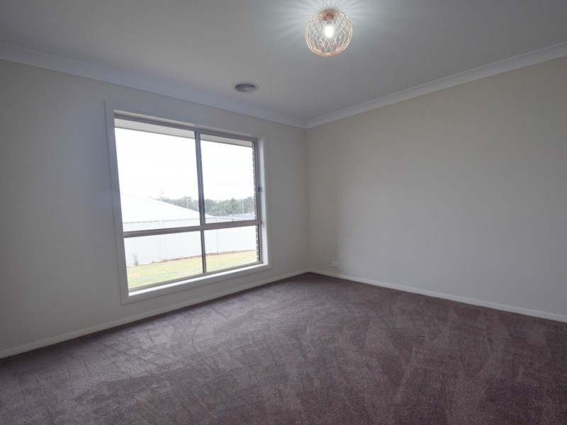 19B Jordan Place, Young NSW 2594