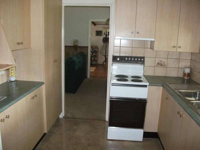 75 Brock Street, Young NSW 2594