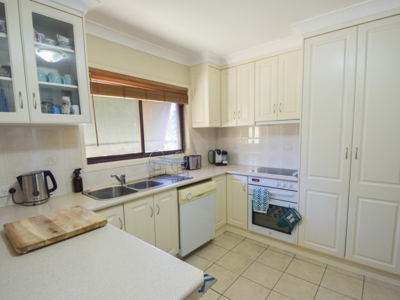 11 Milong Street, Young NSW 2594