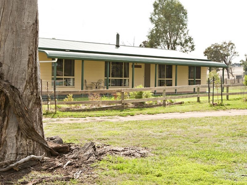 610 Monteagle Stock Route, Young NSW 2594