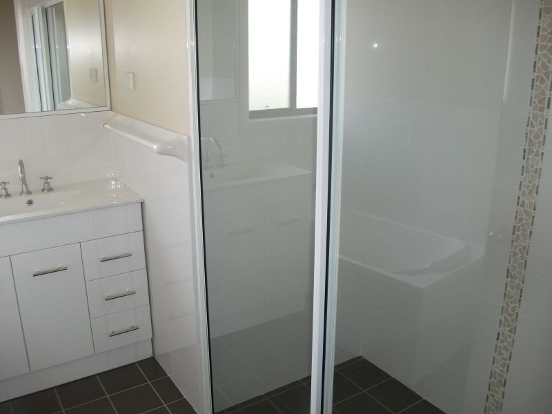 1 Henry Place, Young NSW 2594