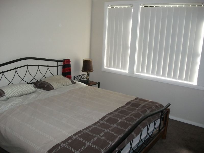 1 Henry Place, Young NSW 2594