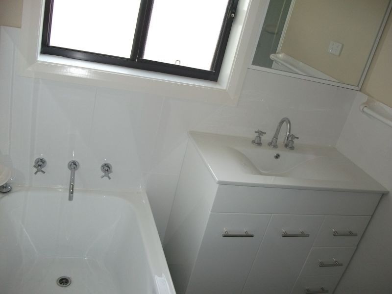 1 Henry Place, Young NSW 2594