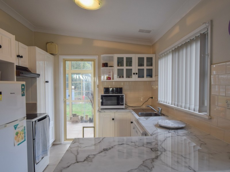 12 Milong Street, Young NSW 2594