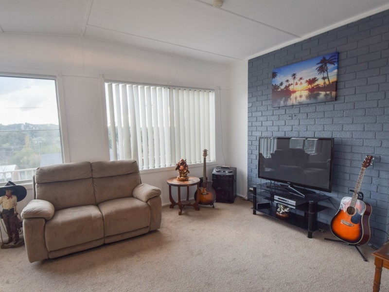 12 Milong Street, Young NSW 2594