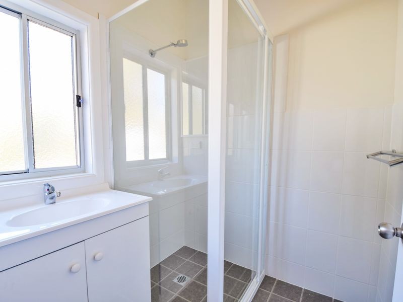 20 Blackett Avenue, Young NSW 2594