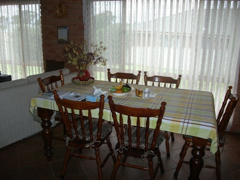 2 Matthew Street, Young NSW 2594