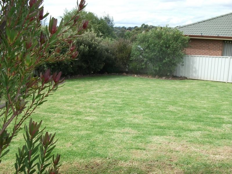 2 Matthew Street, Young NSW 2594