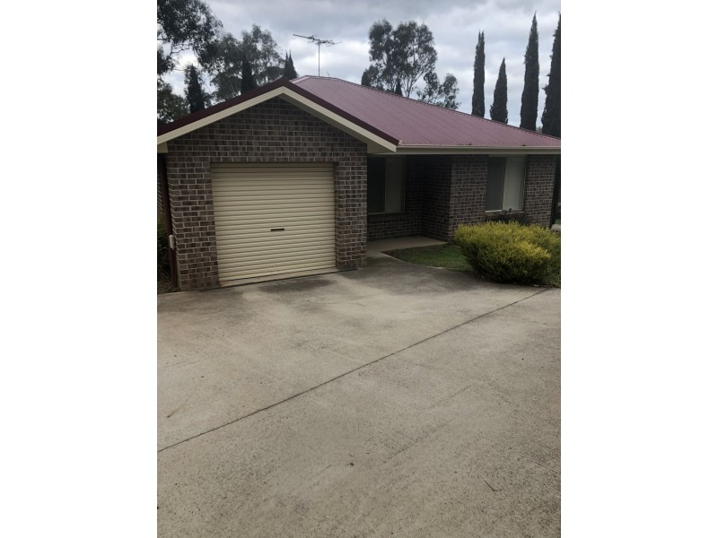 Unit 1/30 Prospect Street, Young NSW 2594