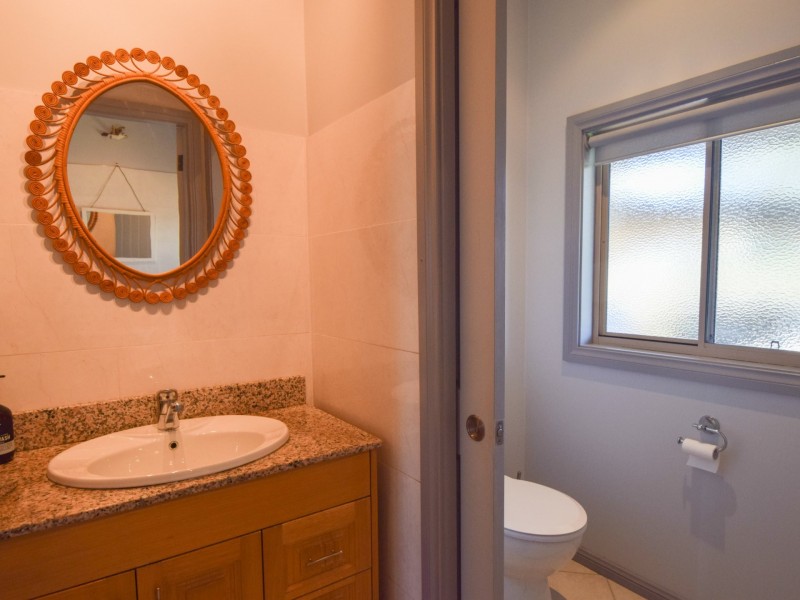 7 Donges Road, Young NSW 2594