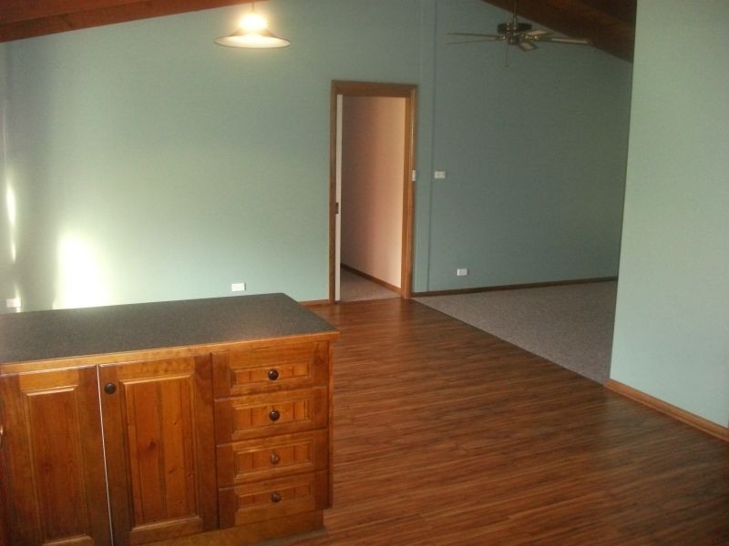 19 Hardys Rd, Young NSW 2594