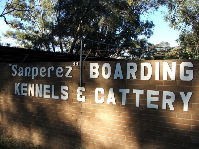 19 Hardys Rd, Young NSW 2594