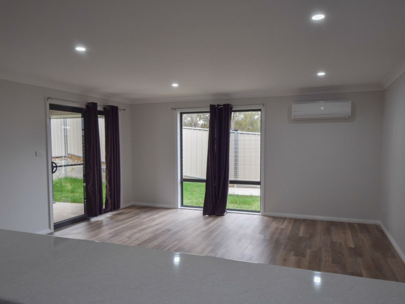 1-28 & 2-2 Orchard Street, Young NSW 2594