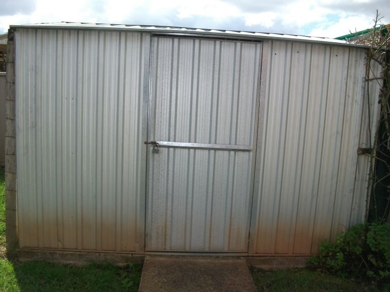 9 Toompang Street, Young NSW 2594