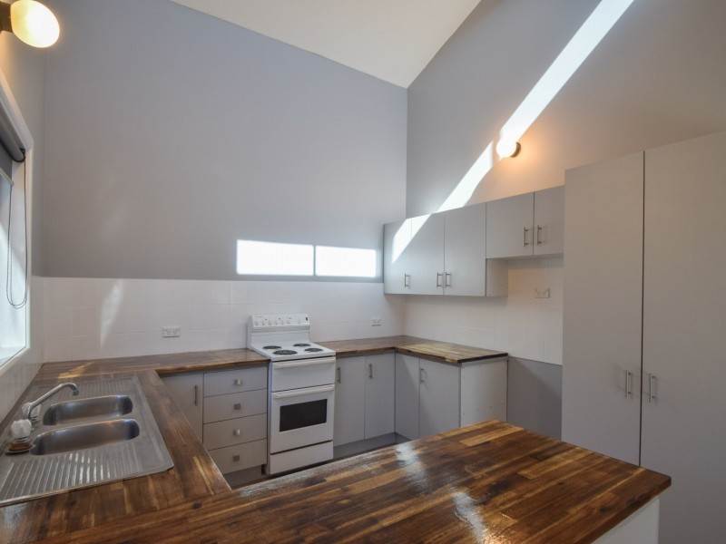 15a Watson Street, Young NSW 2594