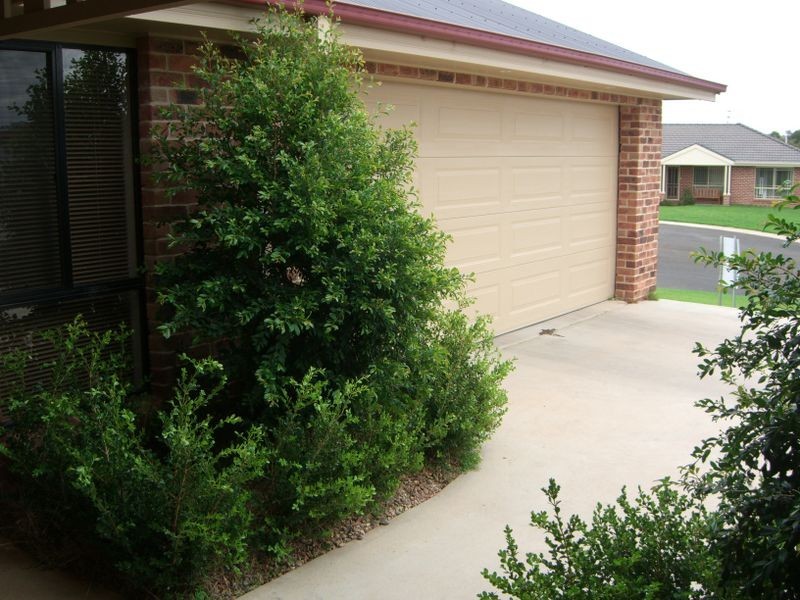 03 Gold Court, Young NSW 2594