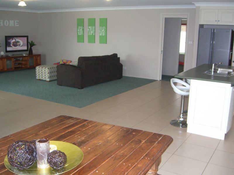 03 Gold Court, Young NSW 2594