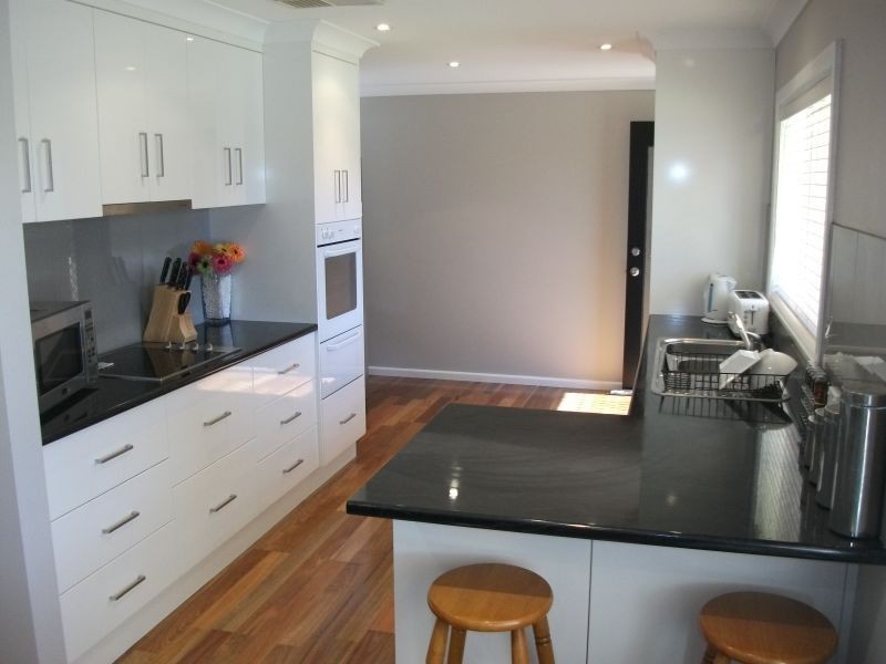 77 William St, Young NSW 2594