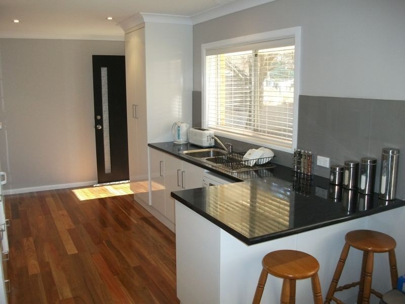 77 William St, Young NSW 2594