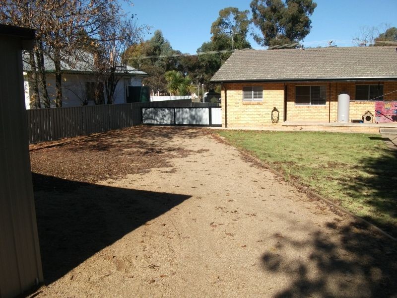 77 William St, Young NSW 2594