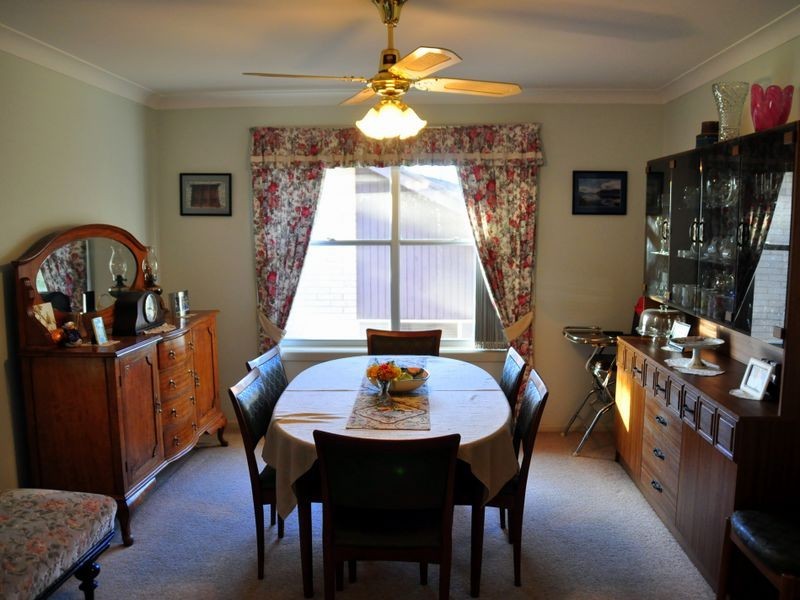 22 Back Creek Road, Young NSW 2594