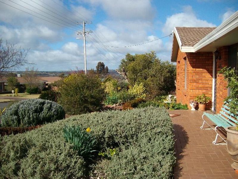 072 Fontenoy Street, Young NSW 2594