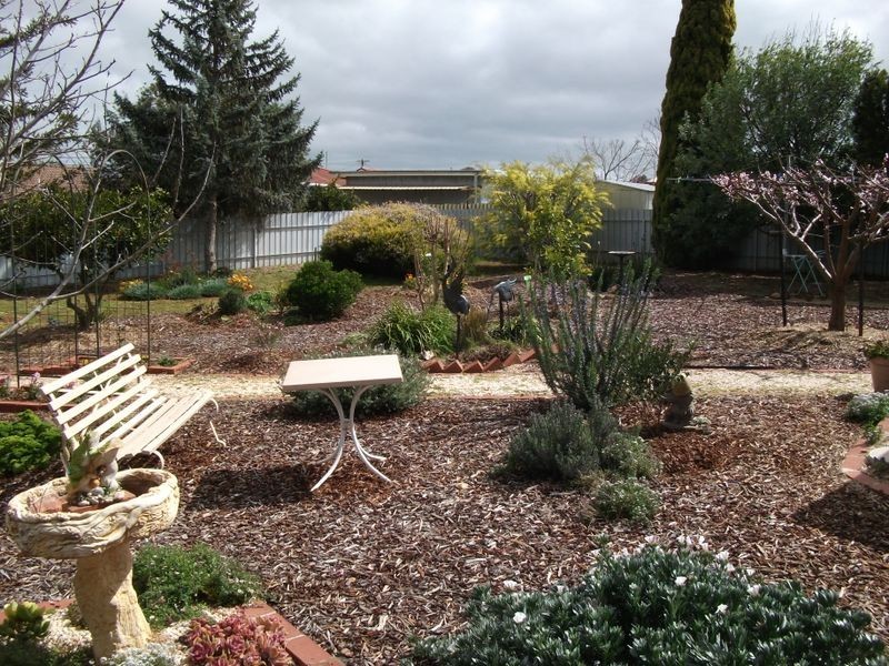 072 Fontenoy Street, Young NSW 2594