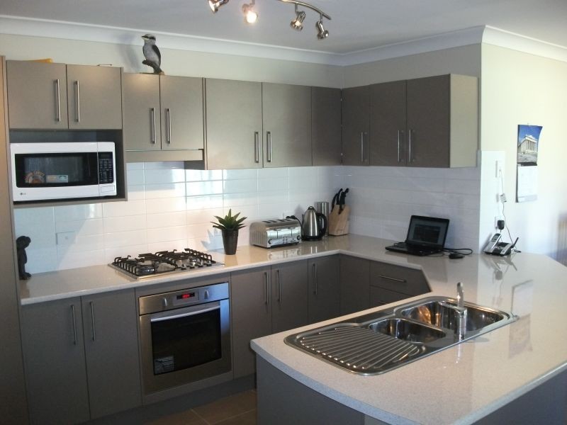 8 Mayoh Place, Young NSW 2594